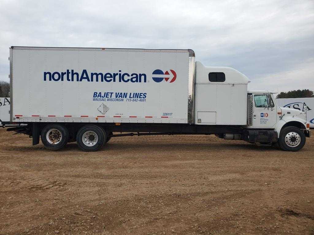 1999 International 4900 Sleeper Box Truck