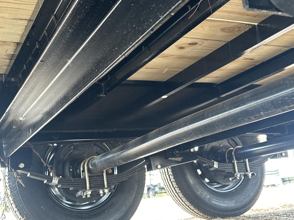 2023 Bigtex 14ph-25bk+5mr Equipment Trailer