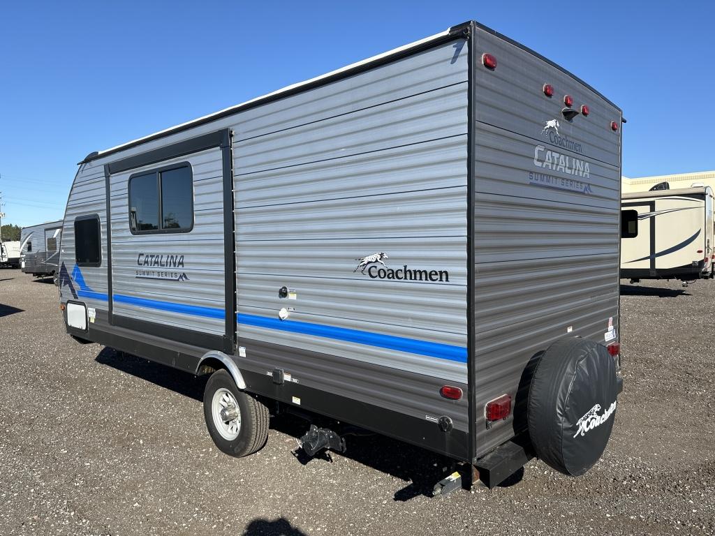 2022 Coachmen Catalina Summit 184bhs Camper