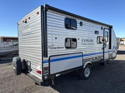 2022 Coachmen Catalina Summit 184bhs Camper