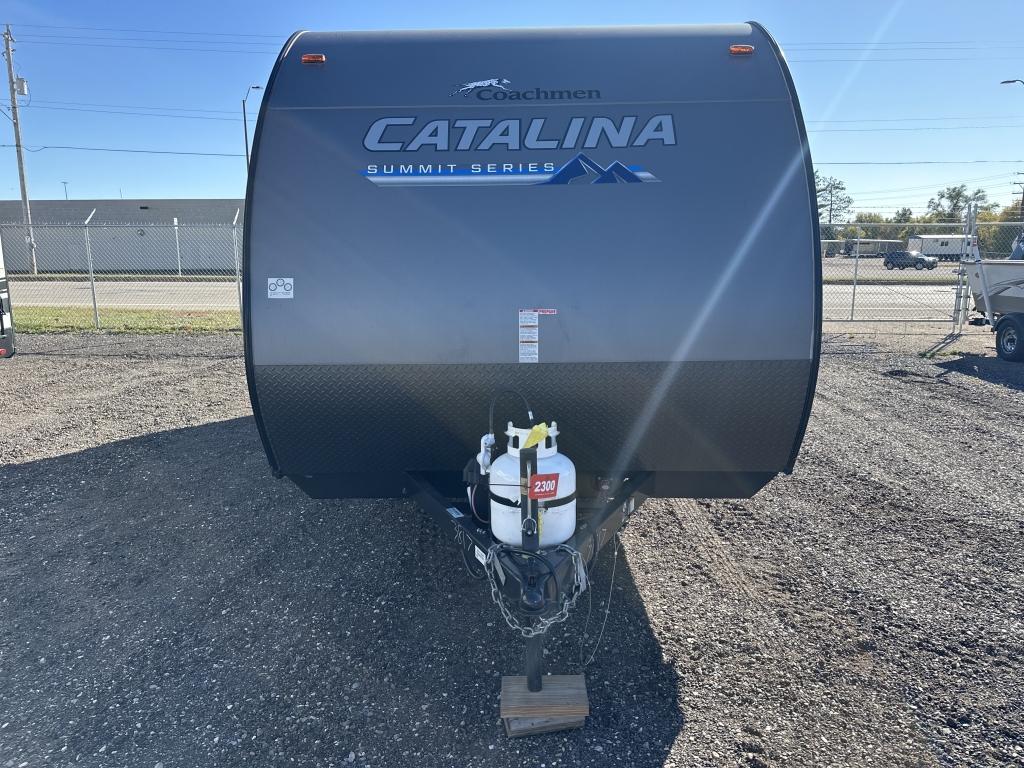 2022 Coachmen Catalina Summit 184bhs Camper