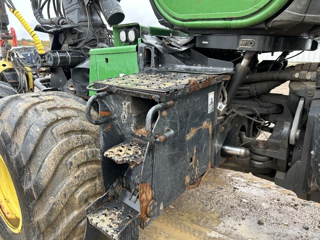 2012 John Deere 1270e Harvester