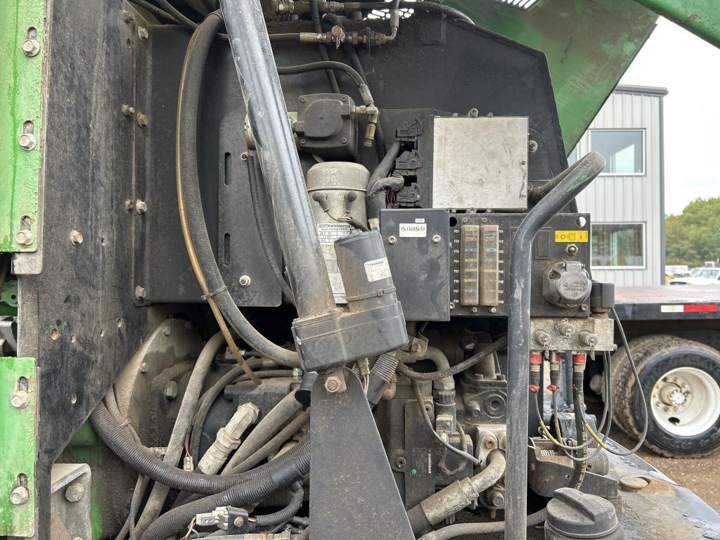 2012 John Deere 1270e Harvester