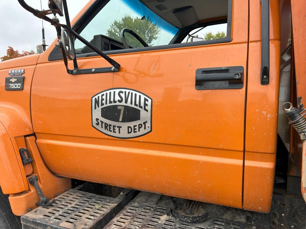 2000 Chevrolet C7500 Dump/plow Truck