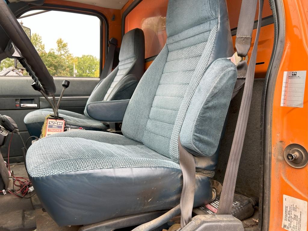 2000 Chevrolet C7500 Dump/plow Truck