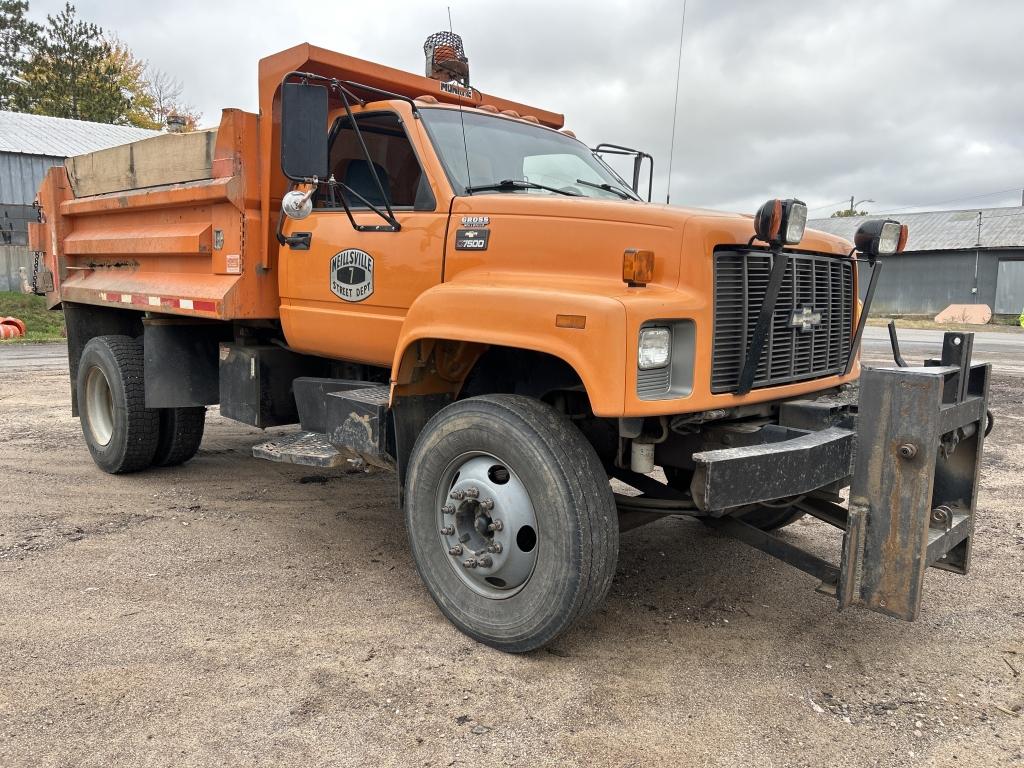 2000 Chevrolet C7500 Dump/plow Truck