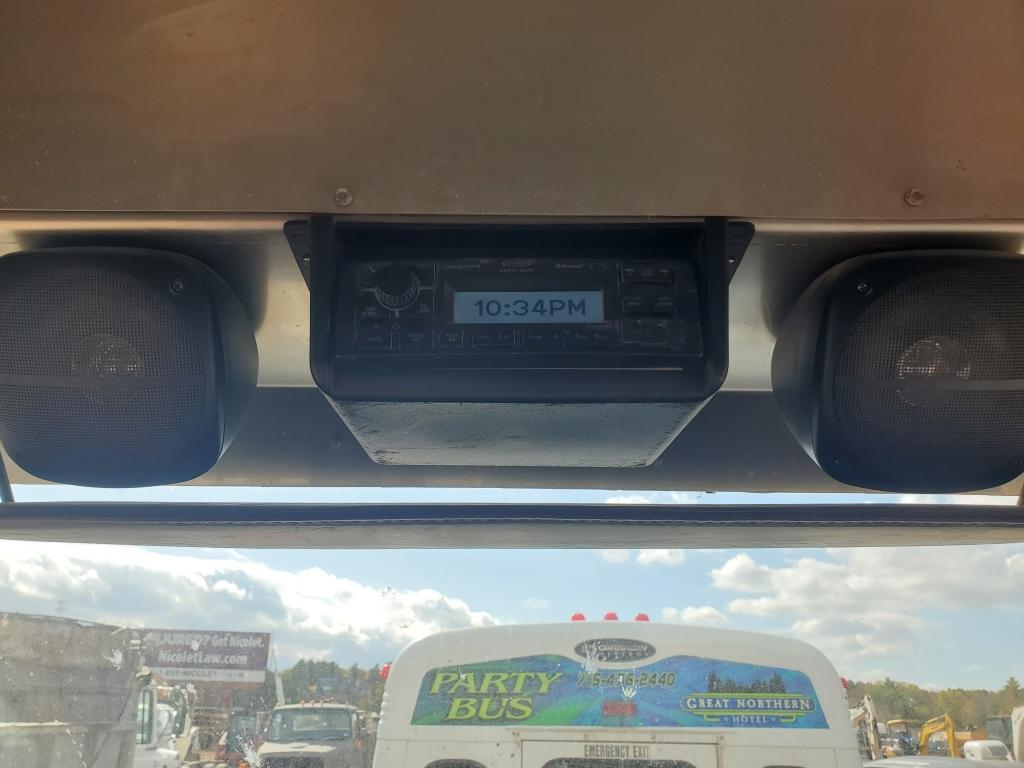 2019 Ford Box Truck