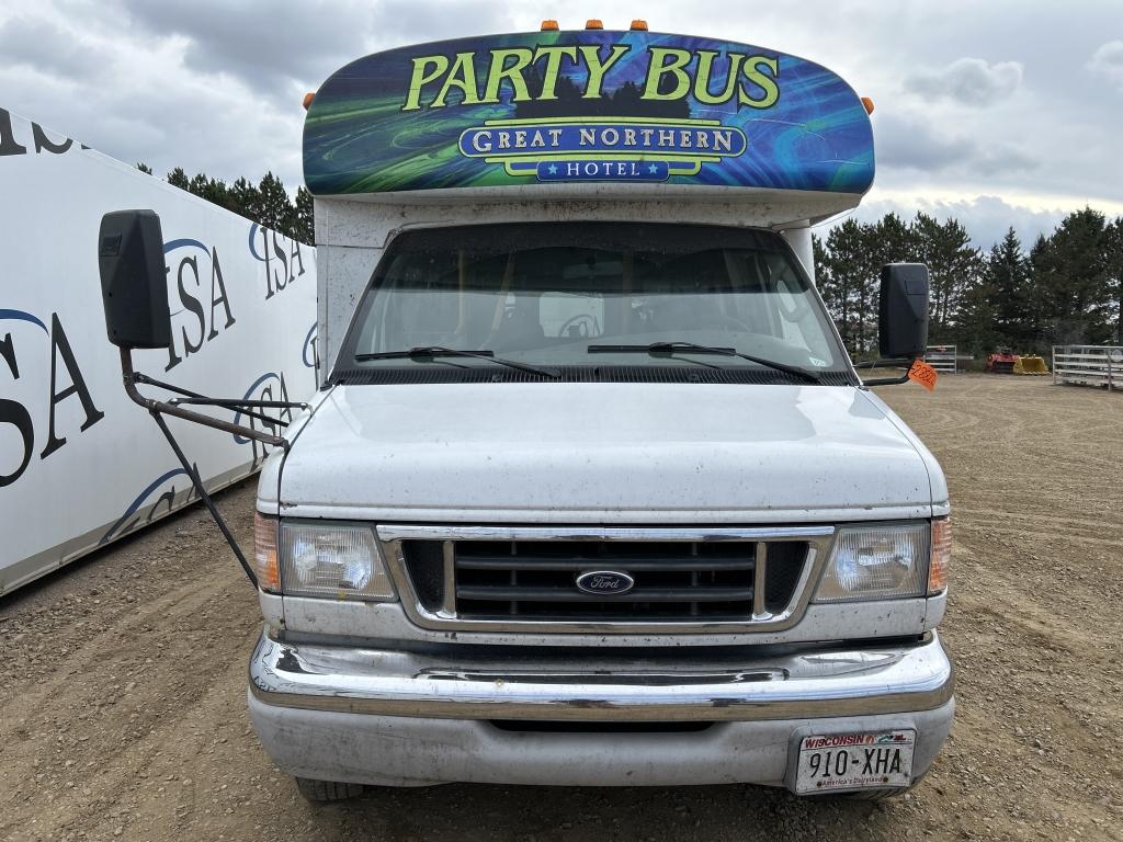 2003 Ford E450 Bus