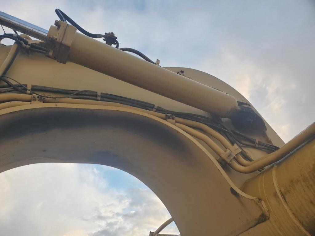 Caterpillar 637e Scraper