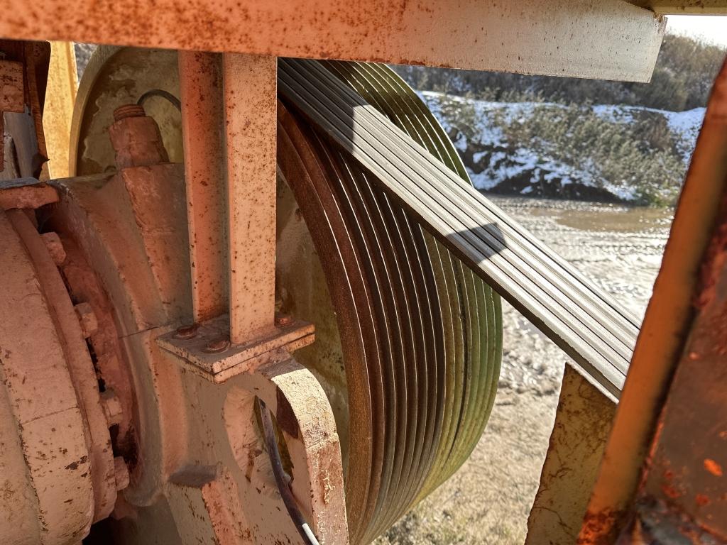 Hewitt Robins T-2142 Jaw Crusher