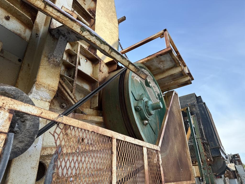 Hewitt Robins T-2142 Jaw Crusher