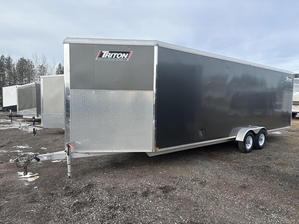 2015 Triton 7’x29’ Enclosed Trailer