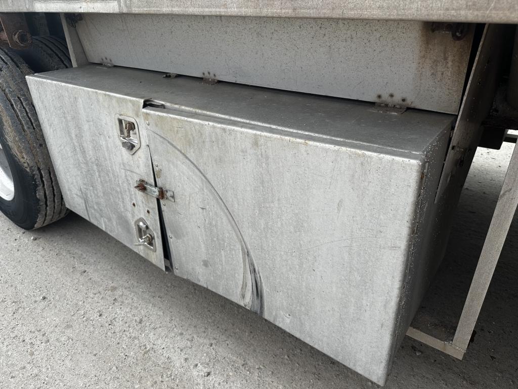 1997 Willson 48’ Flatbed