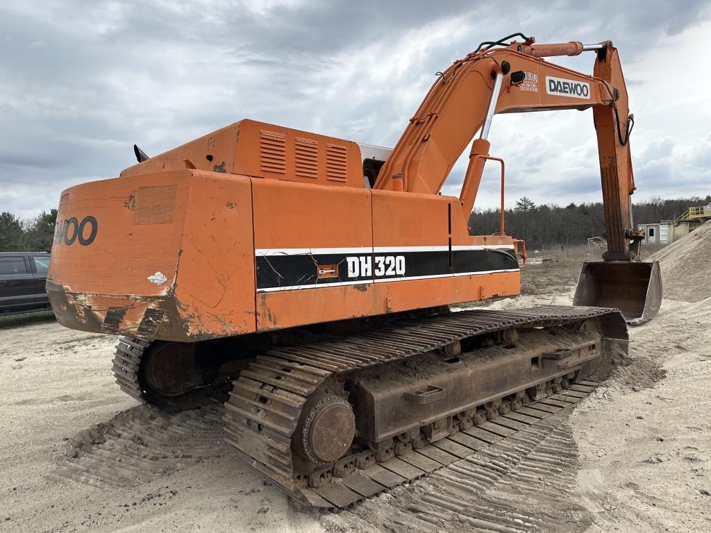 1994 Daewoo Dh320 Excavator