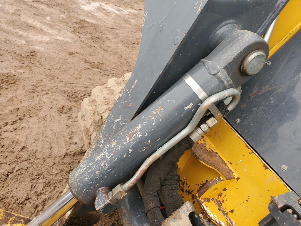 2014 Deere 333e Skid Steer