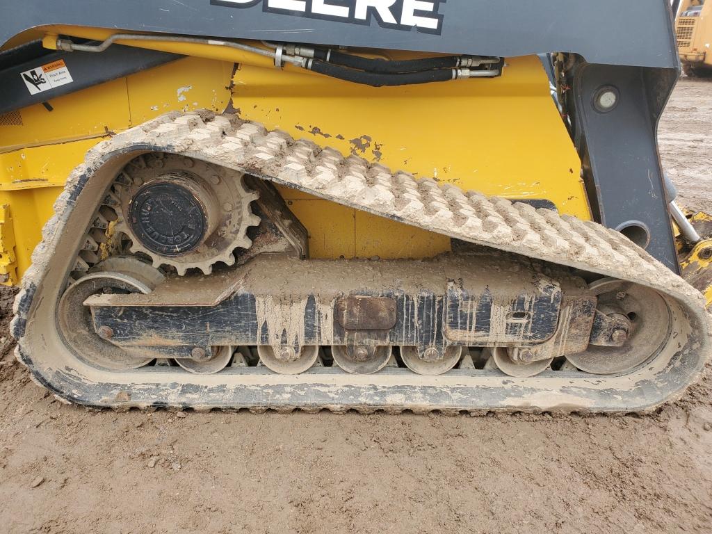 2014 Deere 333e Skid Steer