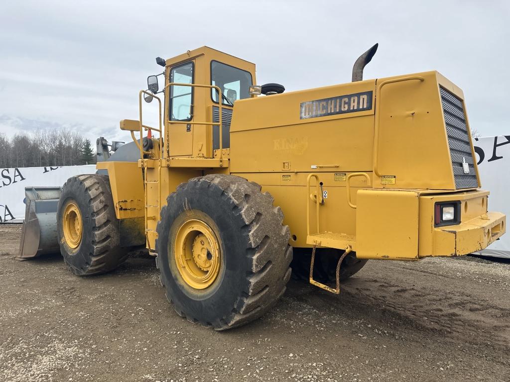 Michigan L190 Loader