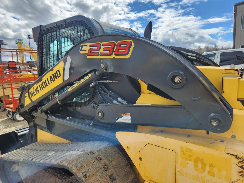 2016 New Holland C238 Skid Steer