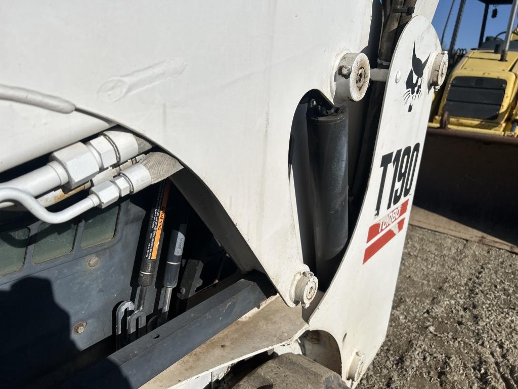 2005 Bobcat T190 Skid Steer