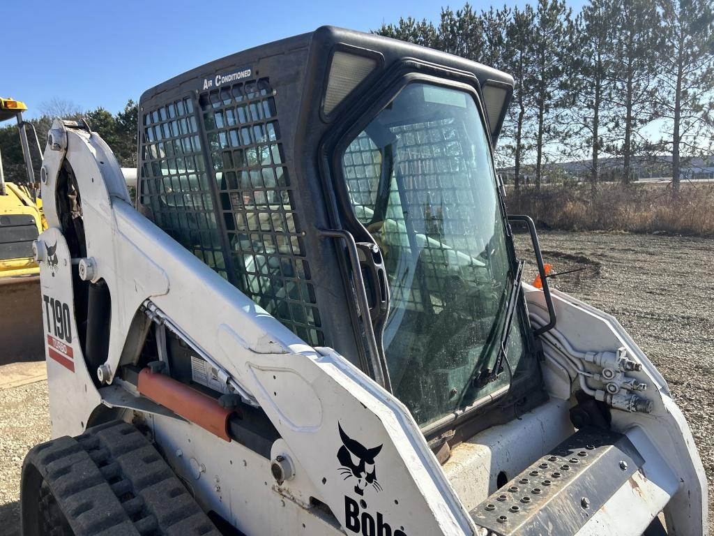 2005 Bobcat T190 Skid Steer