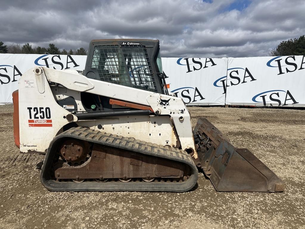 2005 Bobcat T250 Skid Steer