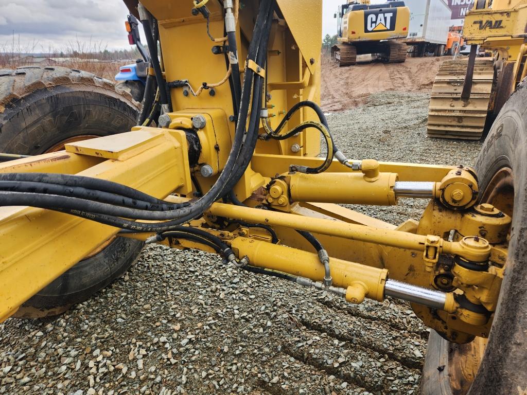 2014 Caterpillar 120m2 Motor Grader