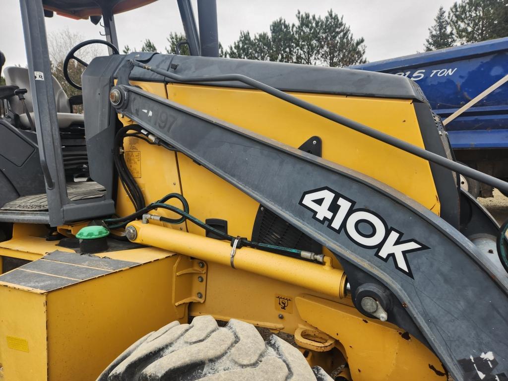 Deere 410k Loader Backhoe