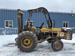 International 2402 Forklift