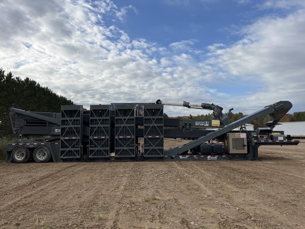 Atlas Dual Drive-over Towable Conveyor System