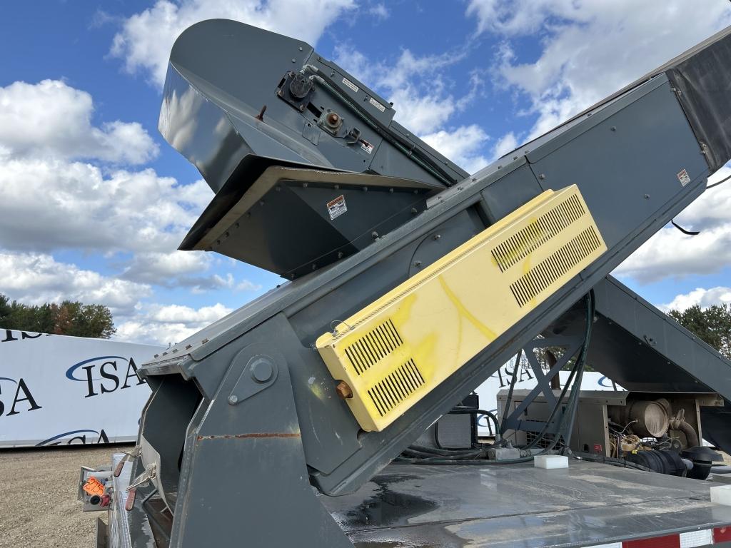 Atlas Dual Drive-over Towable Conveyor System