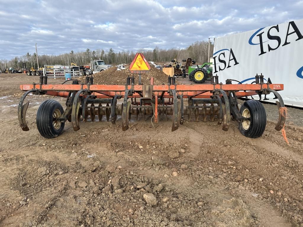 J I Case Soil Controller 11 Shank Chisel Plow