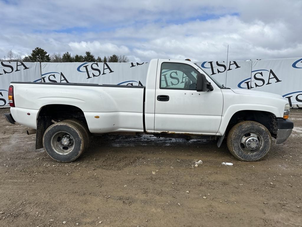 2002 Chevrolet 3500 Pickup Truck