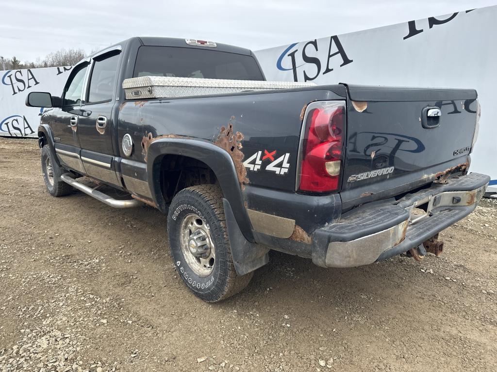 2005 Chevrolet Silverado 2500hd 4x4 Pickup Truck