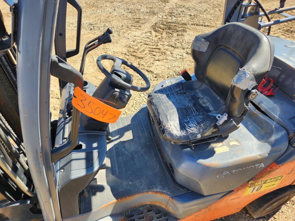 Toyota 8fgcu25 Forklift