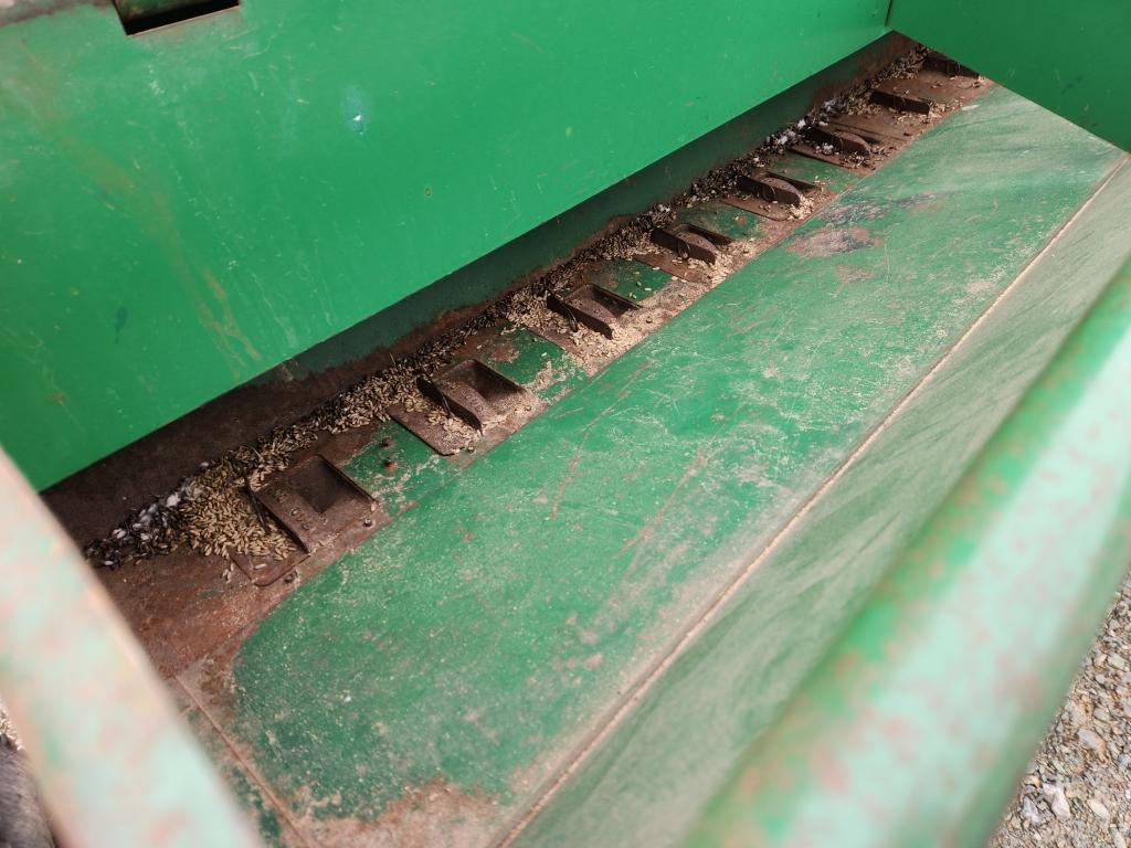 Oliver Grain Drill 8'