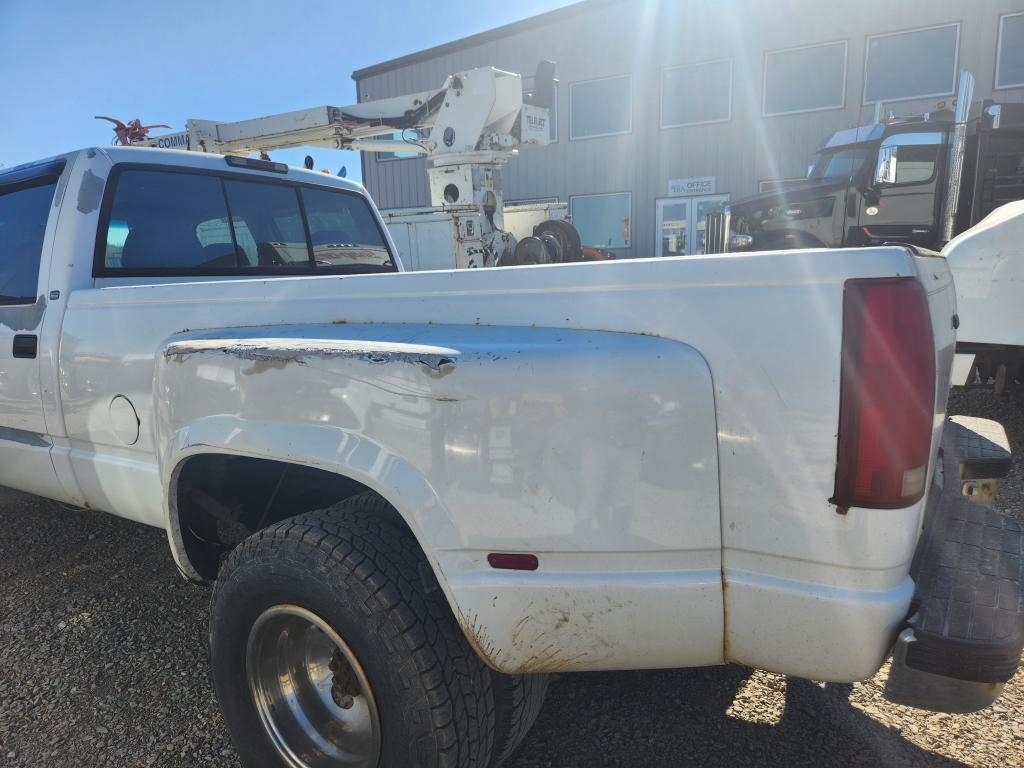 1997 Chevrolet 3500 4x4 Pickup Truck