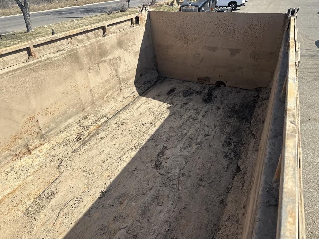 1996 Mack Tri Axle Dump Truck