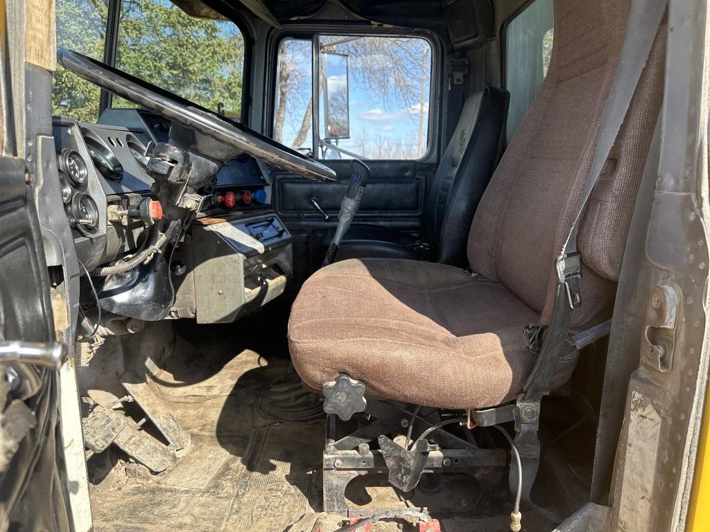 1996 Mack Tri Axle Dump Truck