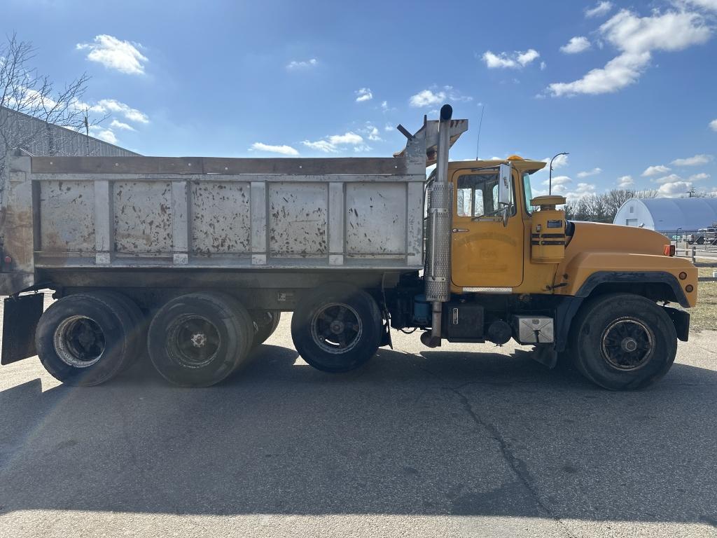 1996 Mack Tri Axle Dump Truck