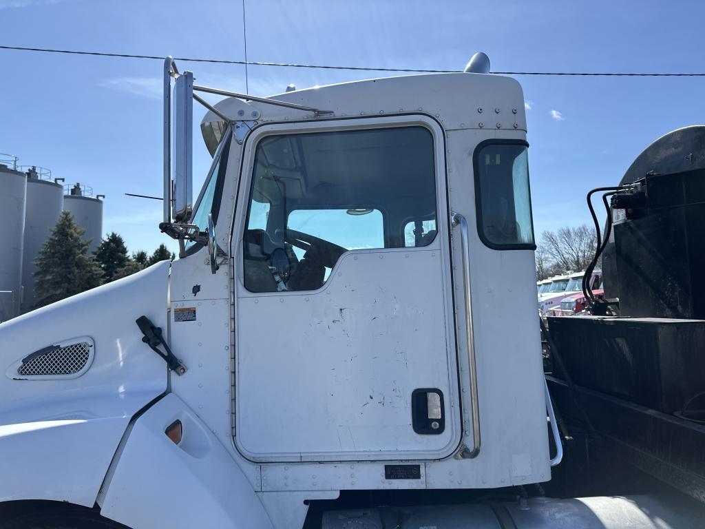 2008 Kenworth T300 Seal Coating Truck