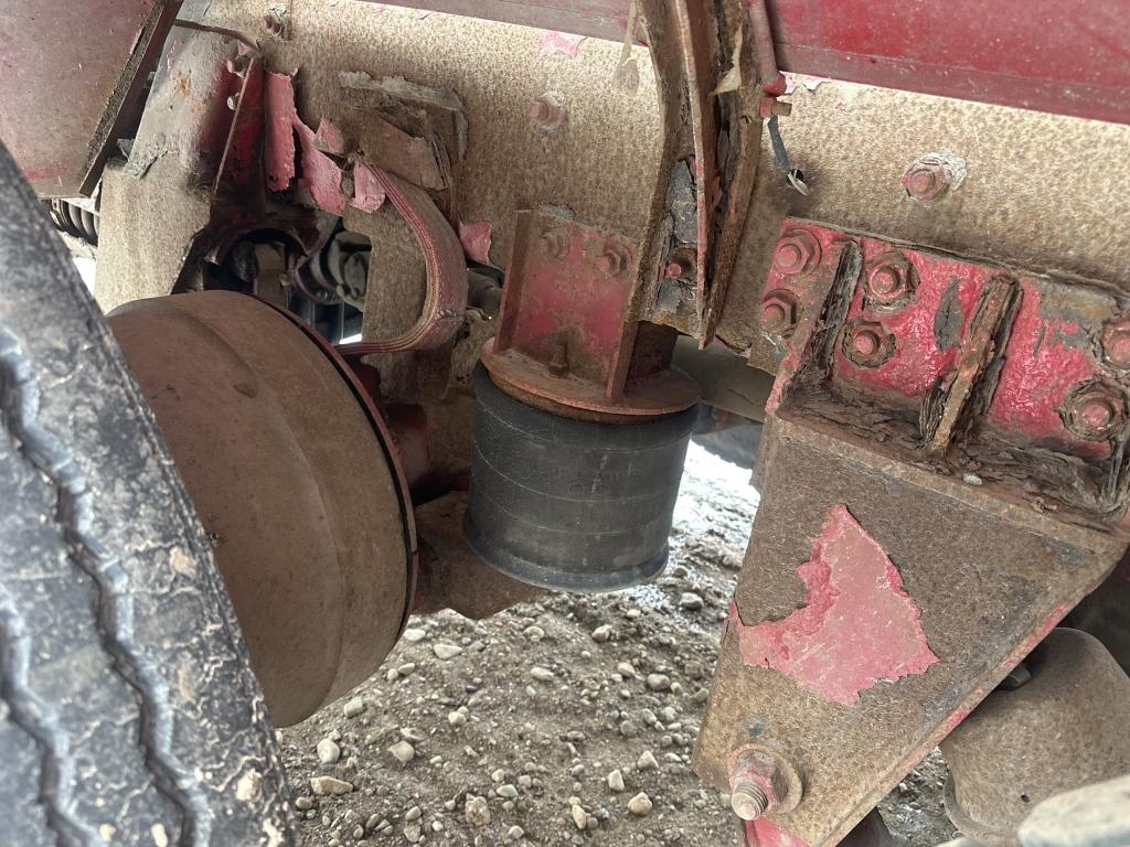 1996 Advance Concrete Mixer Truck