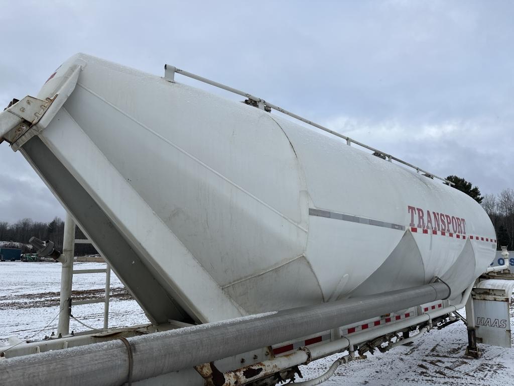 1994 Fruehauf 42' Pneumatic Cement Tanker Trailer