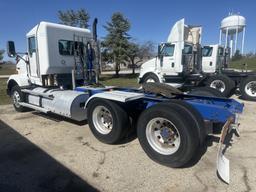 2014 Kenworth T800 Day Cab