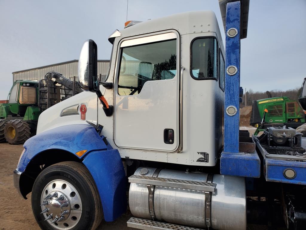 2016 Kenworth Rollback Truck