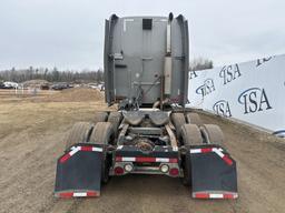 2003 Peterbilt 387 Sleeper Cab Truck Tractor