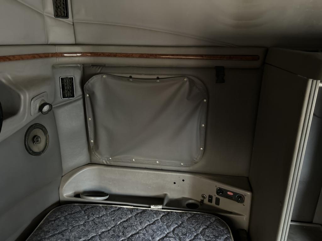2003 Peterbilt 387 Sleeper Cab Truck Tractor