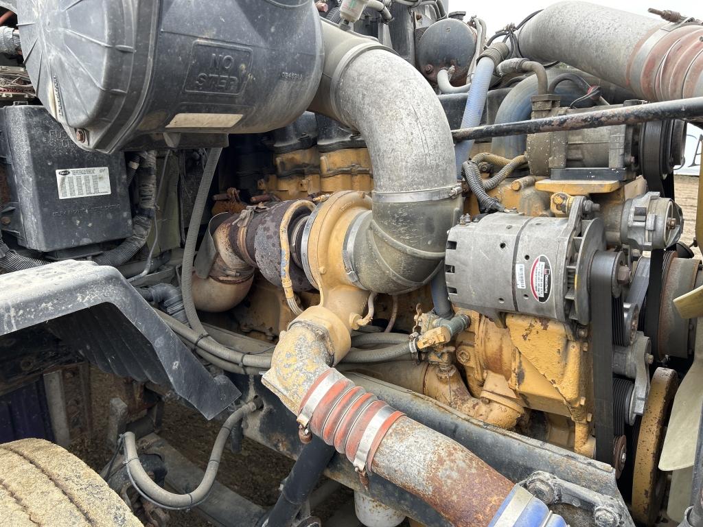 2003 Peterbilt 387 Sleeper Cab Truck Tractor
