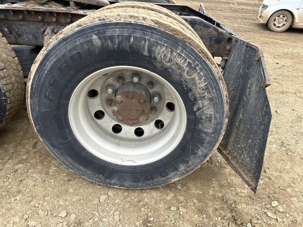 2003 Peterbilt 387 Sleeper Cab Truck Tractor
