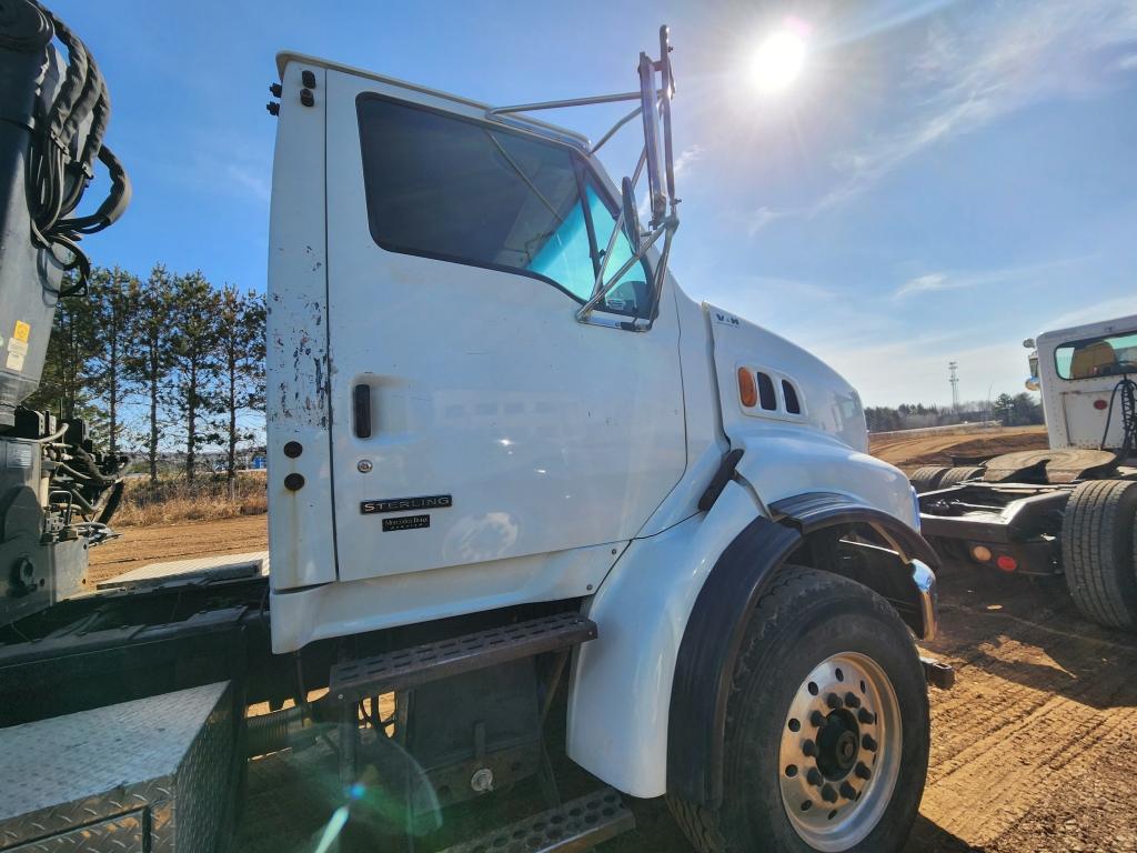 2004 Sterling L9500 Knuckle Boom Crane Truck