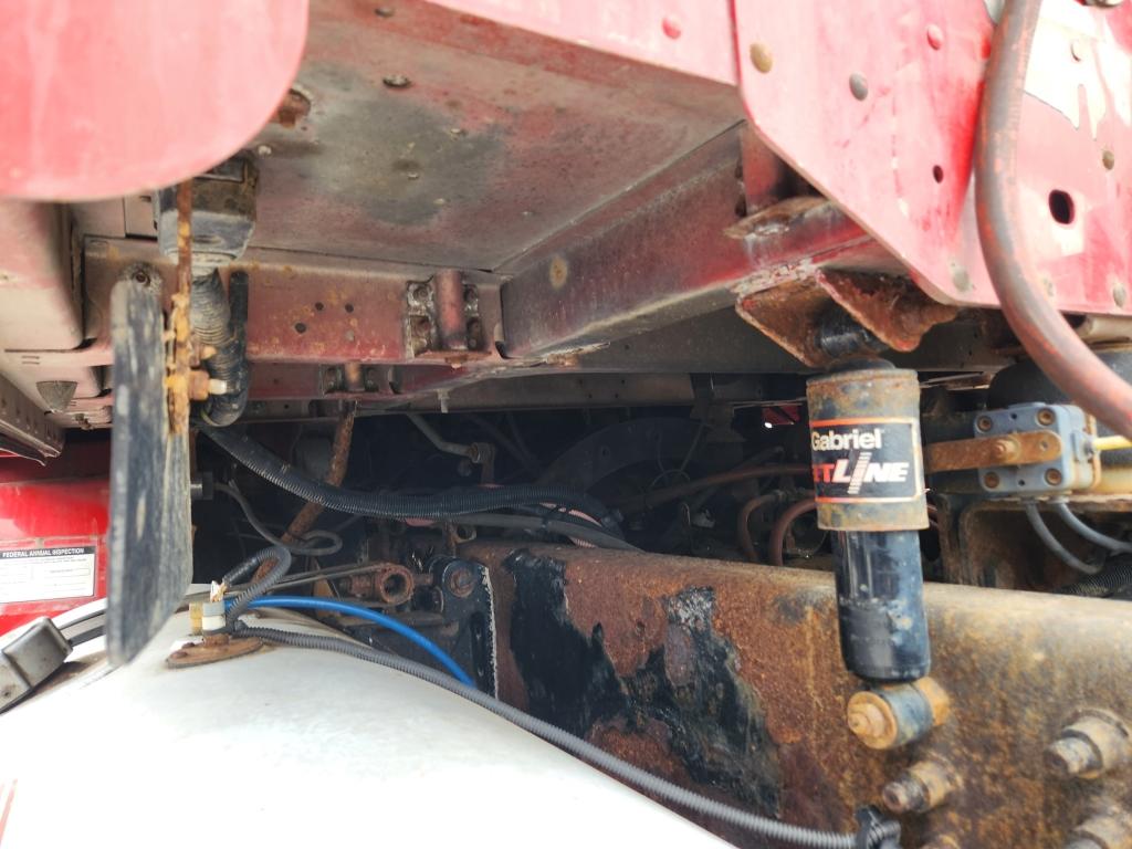 2005 Freightliner Day Cab